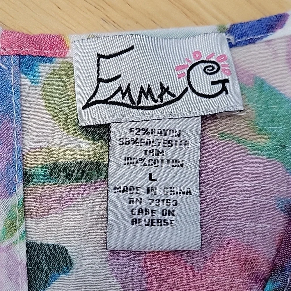 Emma G Floral Sleeveless Top - Picture 2 of 7